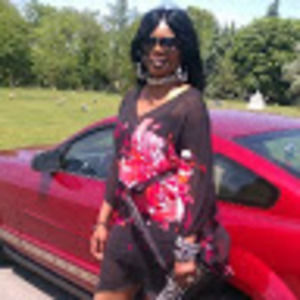 Meet your Posher, Angie